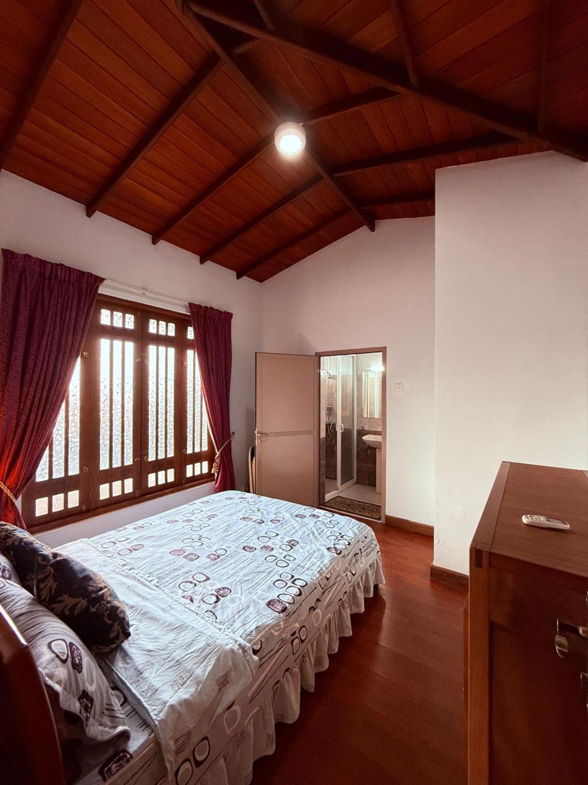 Resident View Homestay Kandy Eksteriør billede