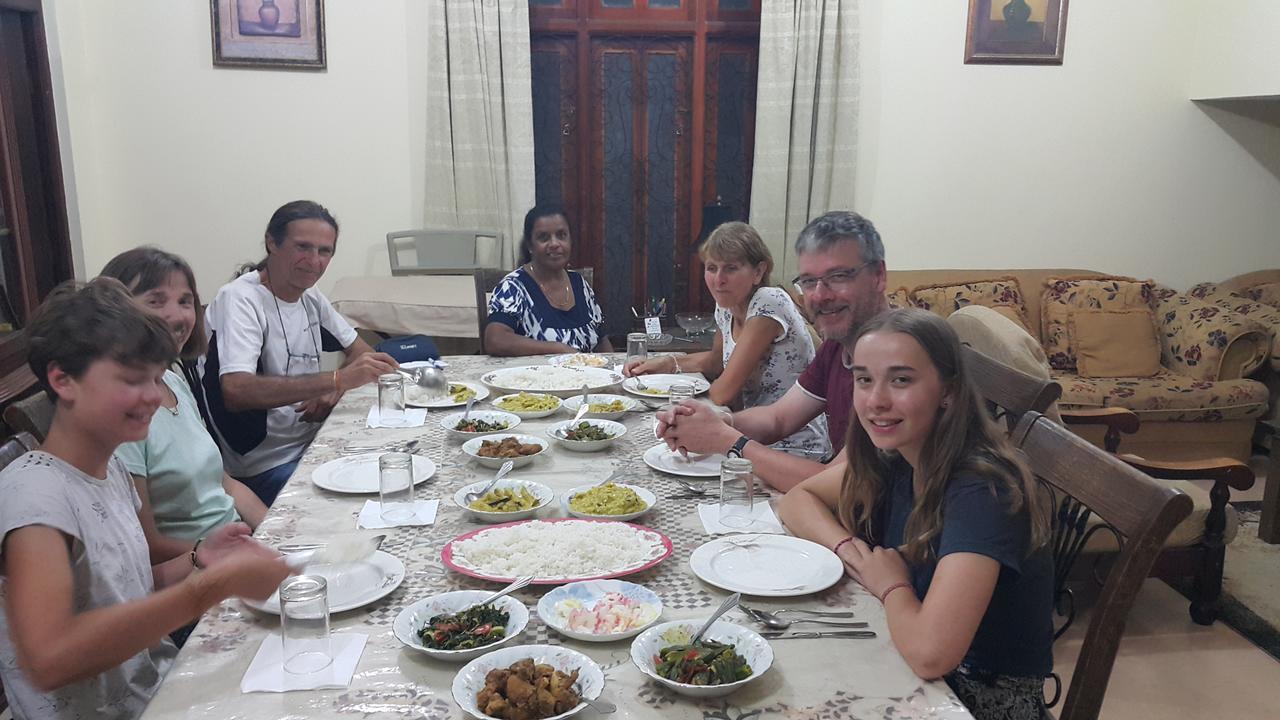 Resident View Homestay Kandy Eksteriør billede