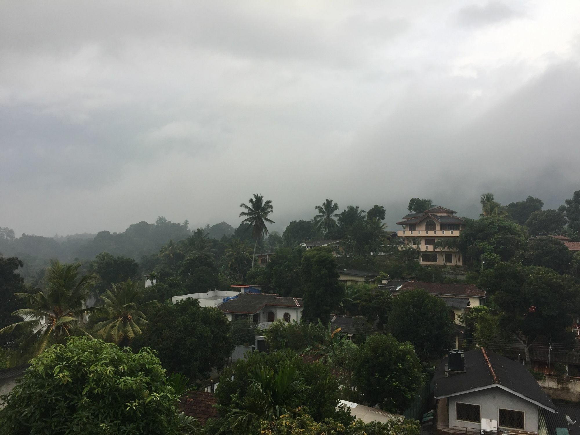 Resident View Homestay Kandy Eksteriør billede