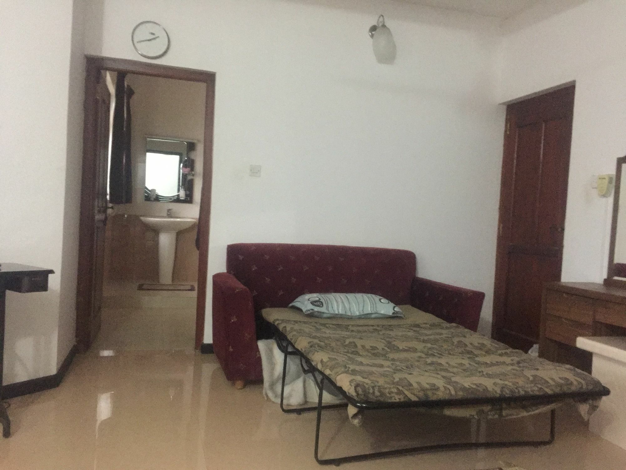 Resident View Homestay Kandy Eksteriør billede